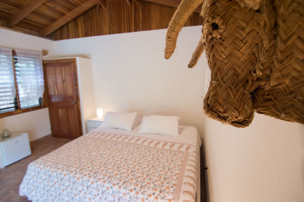 Makanas Beach Bungalows Playa Santa Teresa  Екстер'єр фото