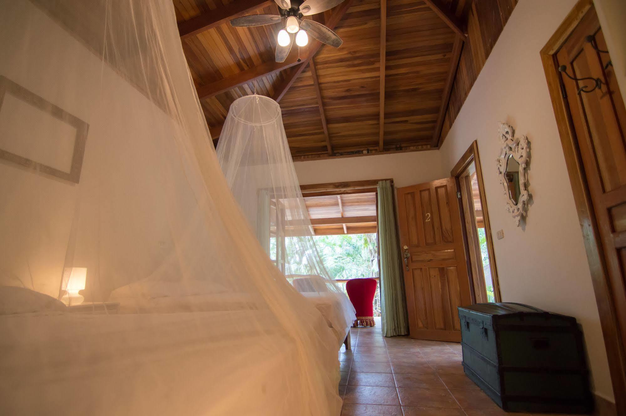 Makanas Beach Bungalows Playa Santa Teresa  Екстер'єр фото